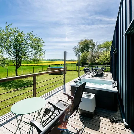 L'evasion, Piscine Et Jacuzzi Villa Lescherolles